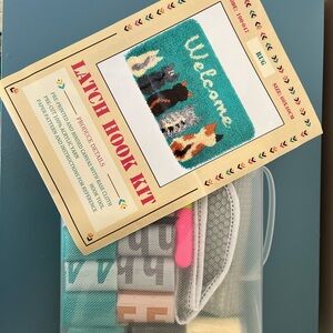 Latch Hook Kit with Teal Welcome Cat Design